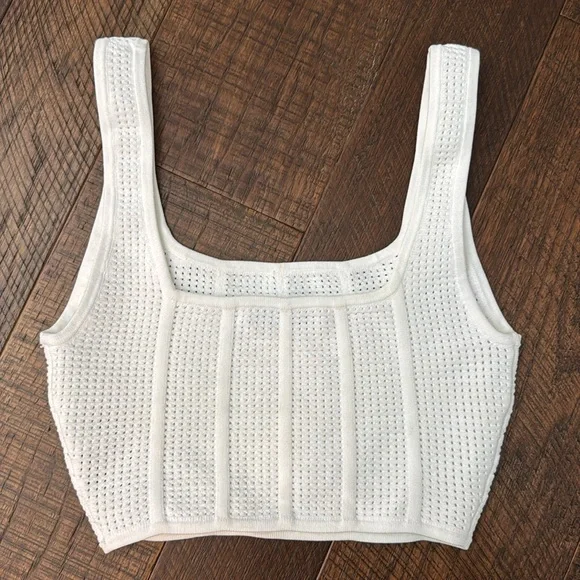 Babaton Sculpt Knit Squareneck Cropped Tank in White - Picture 7 of 9